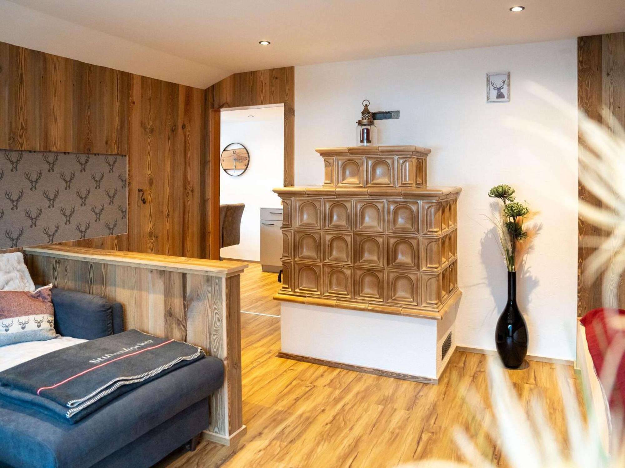 Comfortable Apartment In Salzburger Land Neukirchen am Grossvenediger Luaran gambar